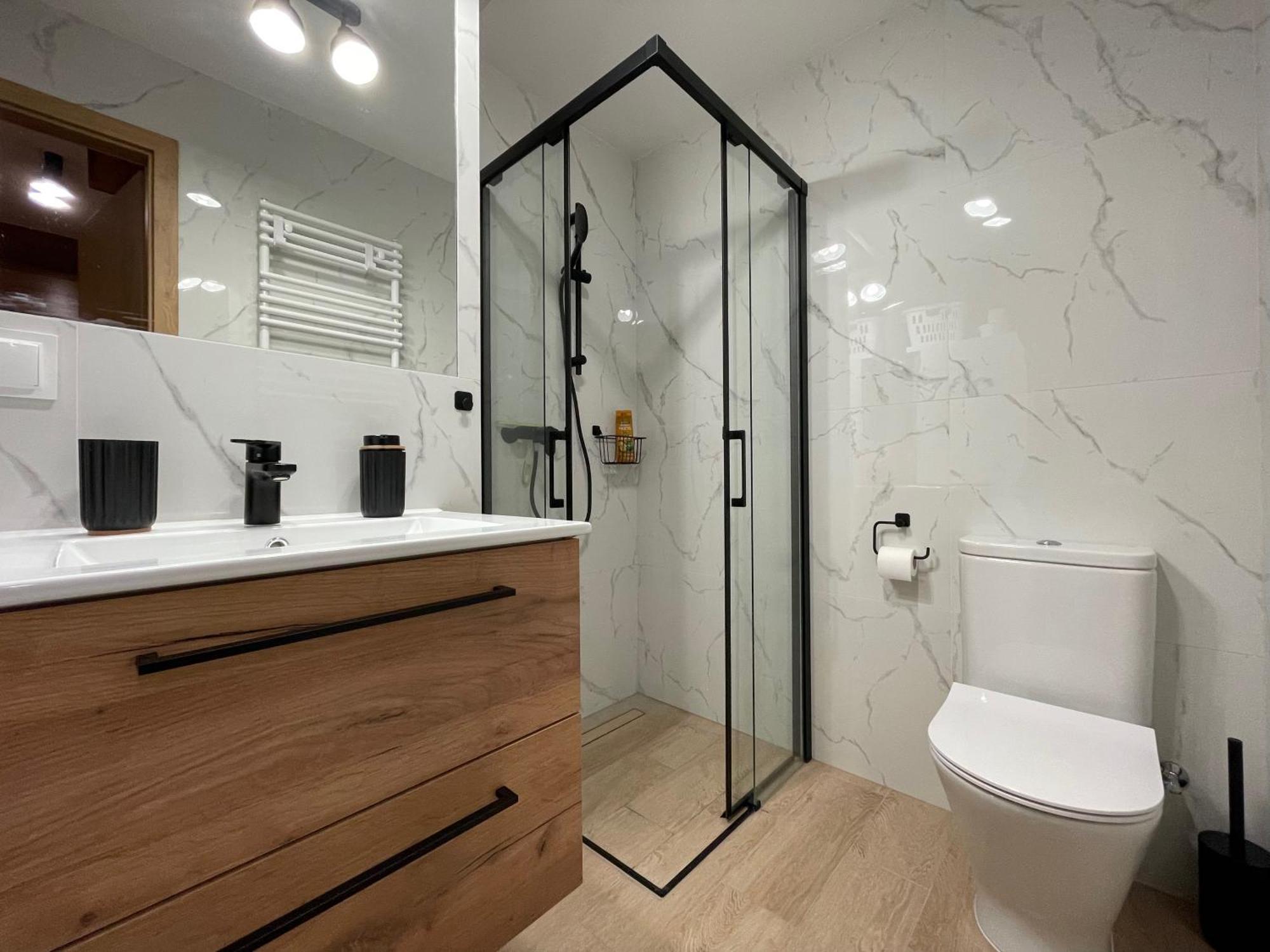 Superior Baltea 2 Rooms, 1 Bedroom, 800m, Air Condition! Terrace Apartamento *